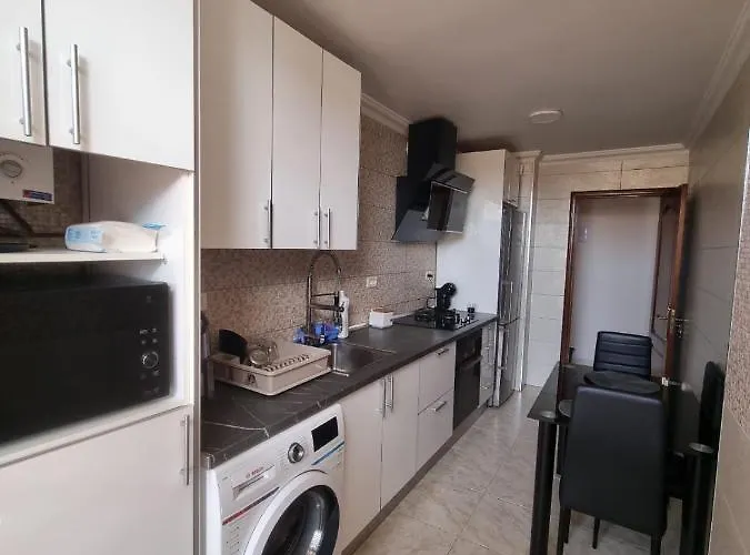 아파트 Penthouse-complex Cristimar